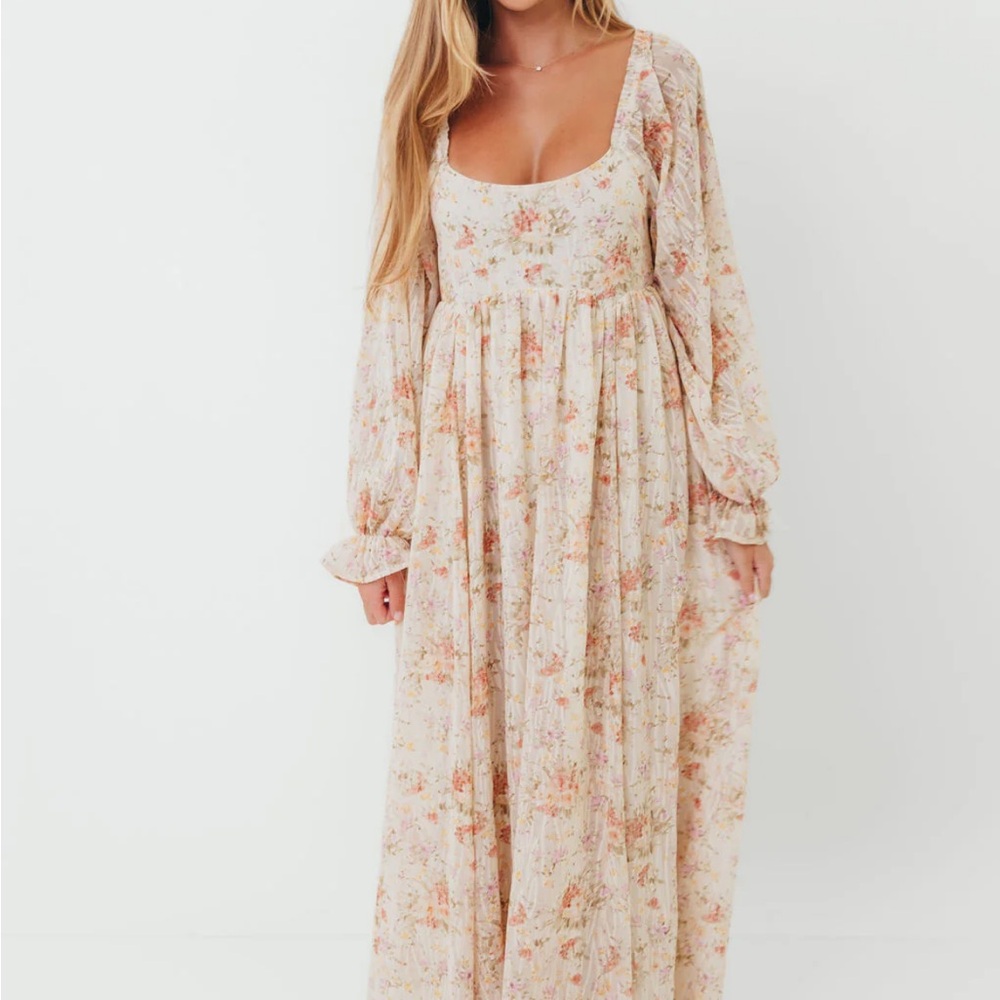 Elegant Floral Long Sleeve Maxi Dress